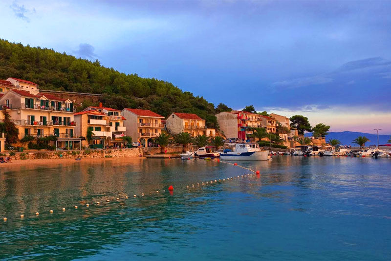 Marina w Drveniku